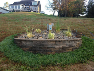 retaining wall landscape feature 